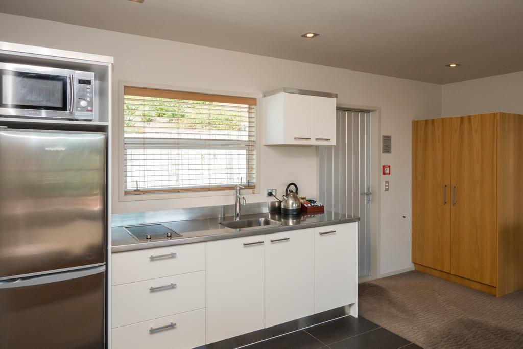 One Burgess Hill Aparthotel New Plymouth Kamer foto