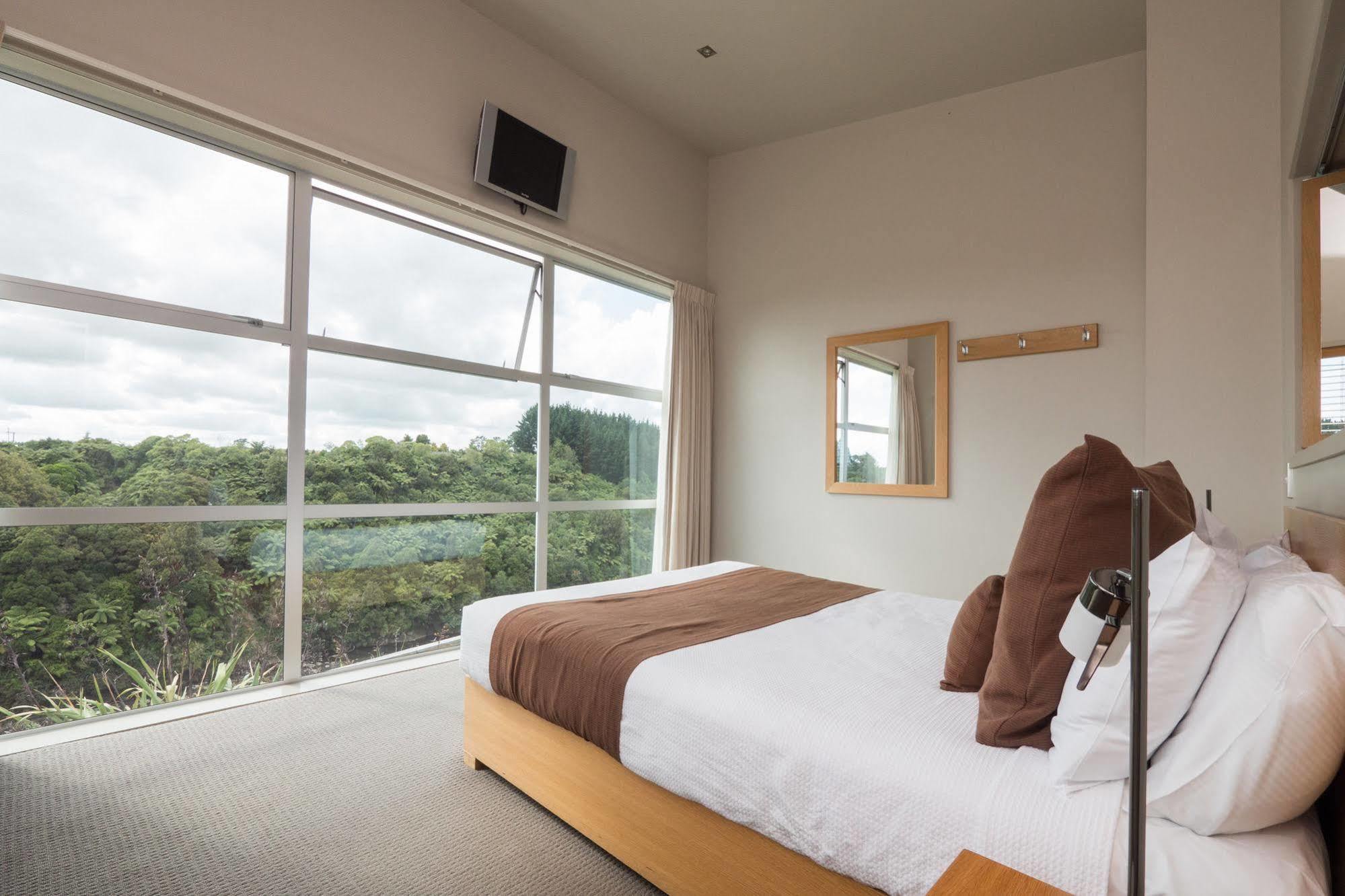 One Burgess Hill Aparthotel New Plymouth Buitenkant foto